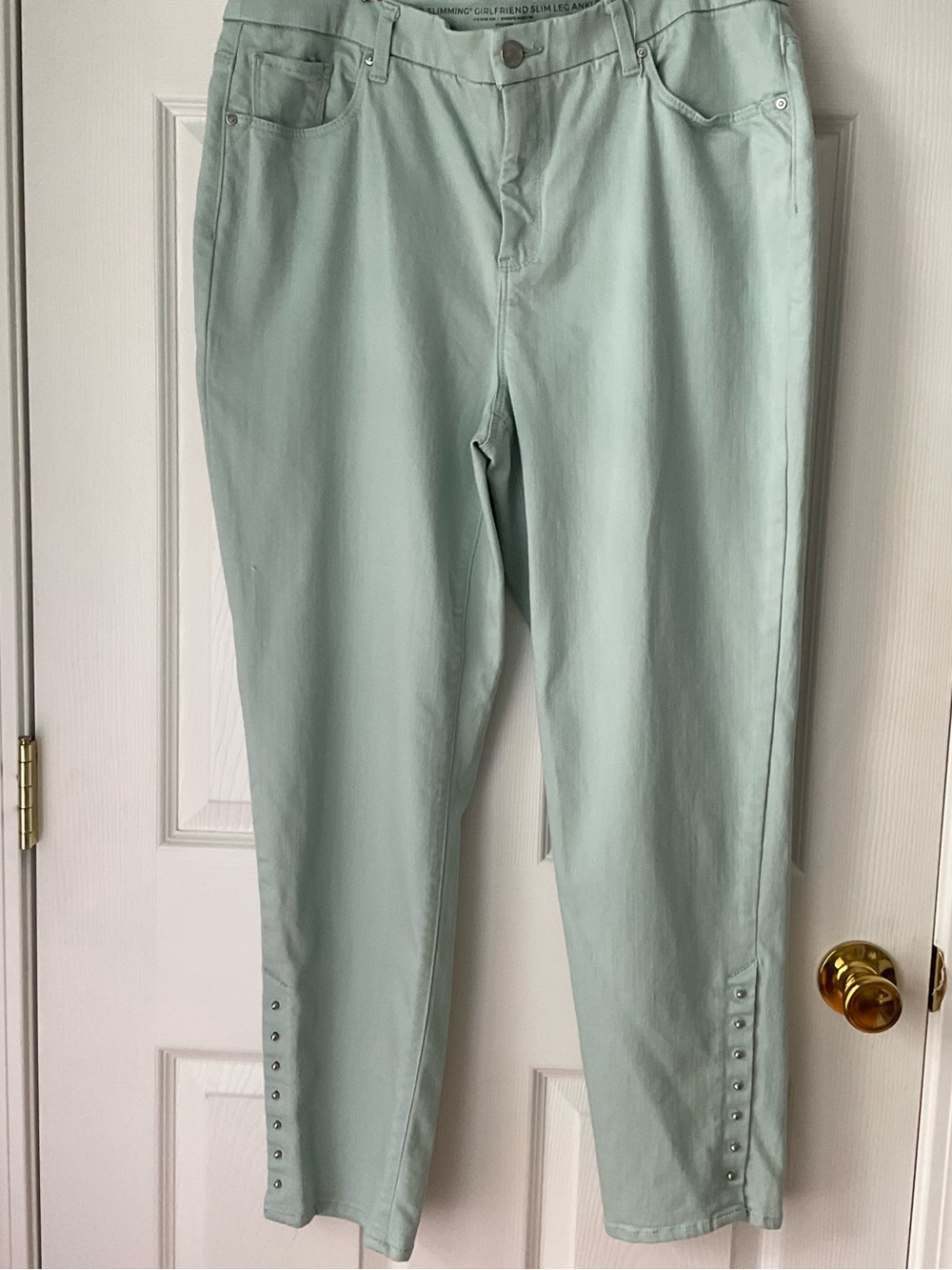NWOT Chicos  So Slimming Girlfriend Slim Ankle Jeans Sz 2.5R Mint Green